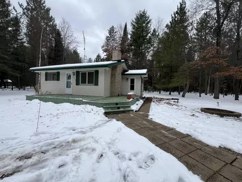 1090 Wildwood Trl, Mio, MI 48647