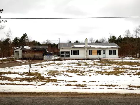6404 Randall Rd, Lake City, MI 49651