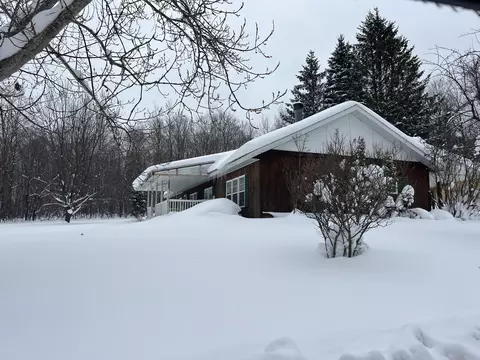 6521 Alba Road Gaylord Mi 49735 Rd, Gaylord, MI 49735