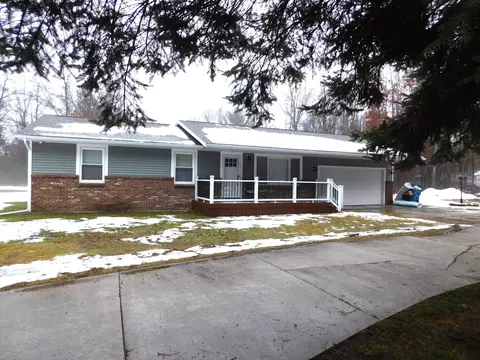 3073 W Lansing Road Roscommon Mi 48653 Rd, Roscommon, MI 48653