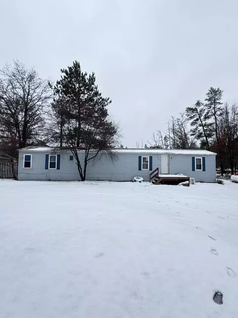 1914 E M-72, Grayling, MI 49738