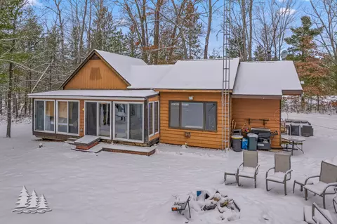 5355 W Miller Rd, Lewiston, MI 49756