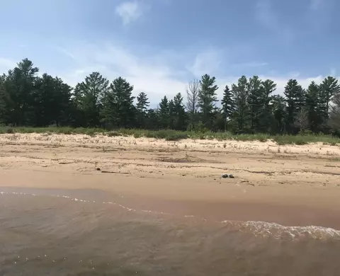 Us 2, Naubinway, MI 49762