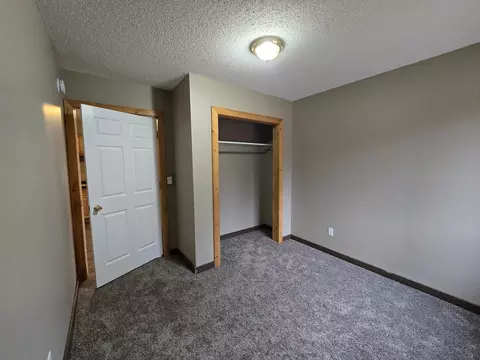 Bedroom - 6841 E Gladwin Rd, Harrison, MI 48625 photo 6 of 8