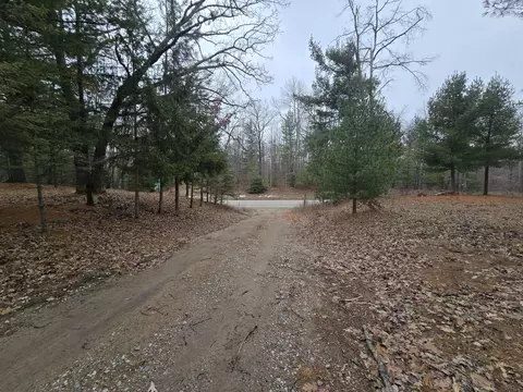 Exterior - 6841 E Gladwin Rd, Harrison, MI 48625 photo 9 of 9