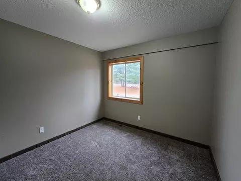 Bedroom - 6841 E Gladwin Rd, Harrison, MI 48625 photo 5 of 8