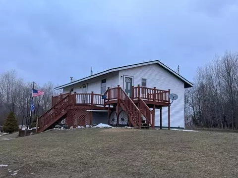 4301 N Ayr Rd, Alanson, MI 49706