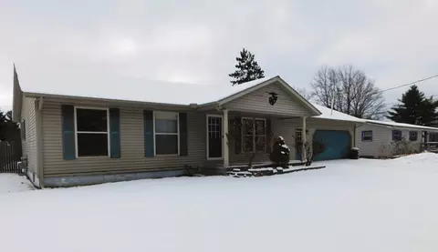 131 Barbara St, Grayling, MI 49738