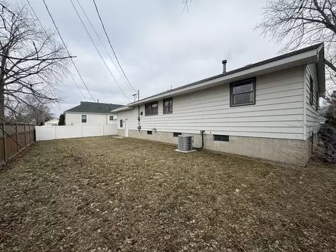 312 E Wisner St, Alpena, MI 49707 photo 3
