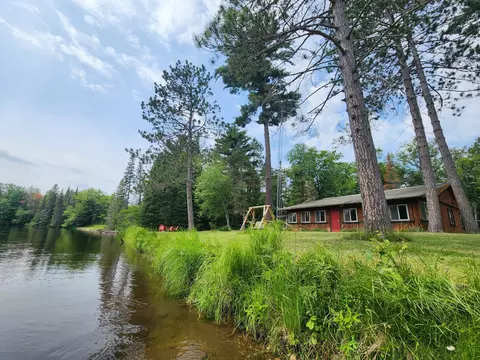 2838 East Dr, Mio, MI 48647