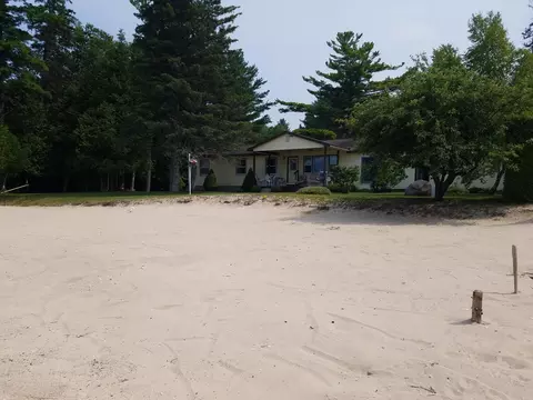 1122 Shore Dr, Cheboygan, MI 49721 photo 3