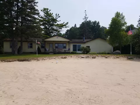1122 Shore Dr, Cheboygan, MI 49721 photo 2