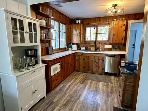 4288 Long Point Dr, Cheboygan, MI 49721 photo 8