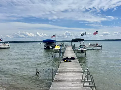 4288 Long Point Dr, Cheboygan, MI 49721 photo 3