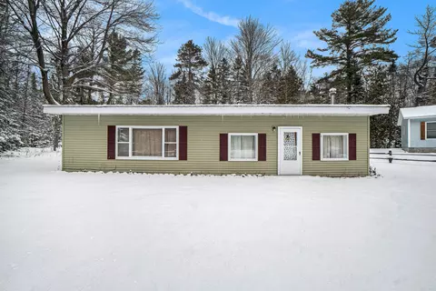 1172 Us-23 Hwy, Cheboygan, MI 49721