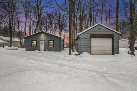 6310 Ranger Lake Rd, Gaylord, MI 49735