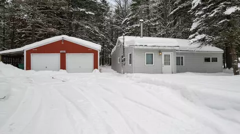 2240 Lone Pine Road Gaylord Mi 49735 Rd, Gaylord, MI 49735