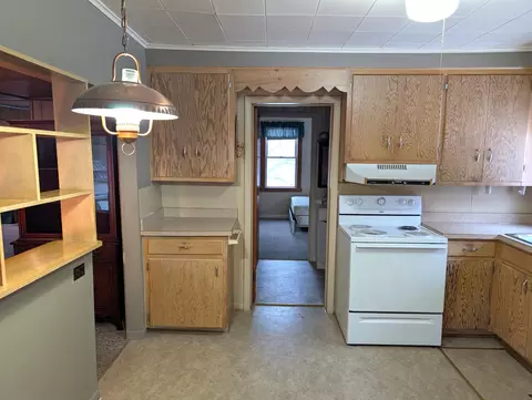 110 Maloney St, Cheboygan, MI 49721 photo 9