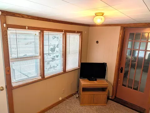 110 Maloney St, Cheboygan, MI 49721 photo 6