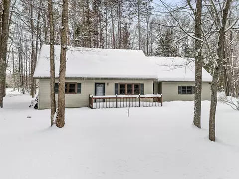 6637 George Court Grayling Mi 49738 Ct, Grayling, MI 49738