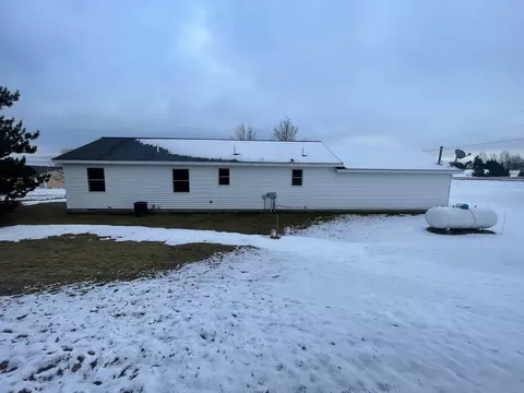 278 Goslow Road Gaylord Mi 49735 Rd, Gaylord, MI 49735