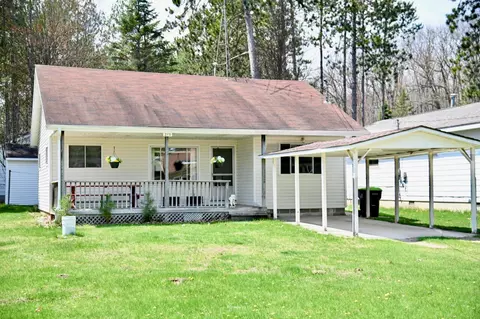 213 Norway Rd, Roscommon, MI 48653