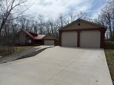 100 Innsbruck Ave, Roscommon, MI 48653