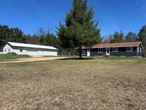 15477 SE Oak Dr, Grayling, MI 49738
