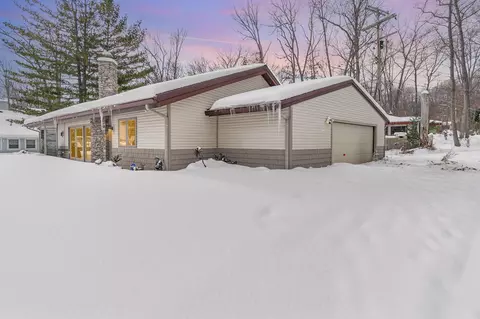 103 Muskegon Avenue Roscommon Mi 48653 Ave, Roscommon, MI 48653