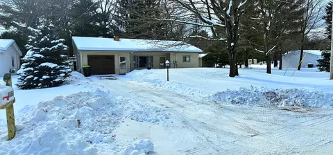 8866 South St, Saint Helen, MI 48656