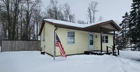 909 Collingwood Avenue Houghton Lake Mi 48629 Ave, Houghton Lake, MI 48629