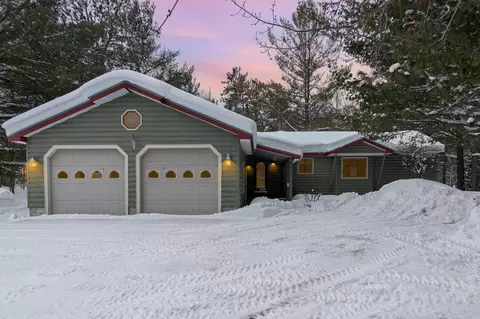 1202 Eagle Point Road Grayling Mi 49738 Rd, Grayling, MI 49738
