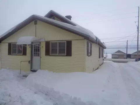 5401 W Houghton Lake Dr, Houghton Lake, MI 48629