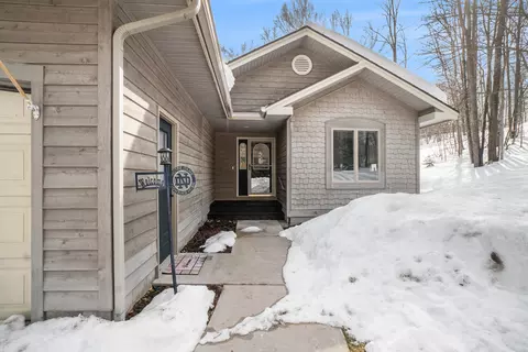411 Greenside Drive Gaylord Mi 49735 Dr, Gaylord, MI 49735