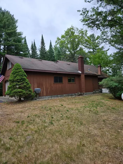 1996 High Road Roscommon Mi 48653 Rd, Roscommon, MI 48653