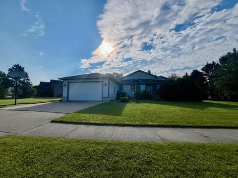 5195 Runnymede Drive Holt Mi 48842 Dr, Holt, MI 48842