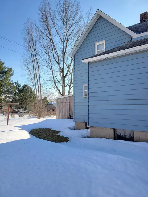 312 N 11th Ave, Alpena, MI 49707