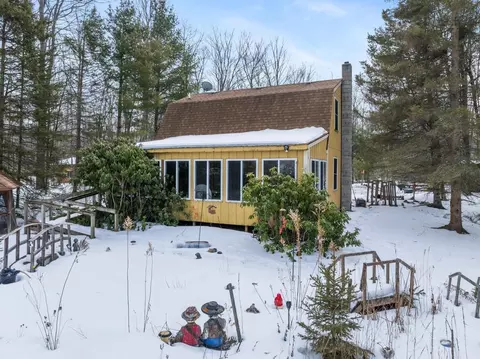 11875 Mackinaw Straits Drive Cheboygan Mi 49721 Dr, Cheboygan, MI 49721