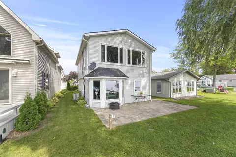 12551 E Houghton Lake Dr, Houghton Lake, MI 48629