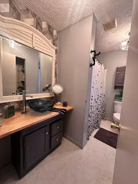Bath - 8576 O Rourke Rd, Vanderbilt, MI 49795 photo 1 of 3