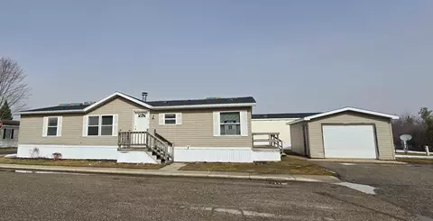 100 Woodland Ct, Cheboygan, MI 49721