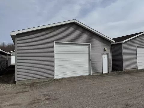 1639 Short Dr, Prudenville, MI 48651