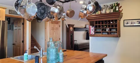 Kitchen - 14711 Hemlock Ln, Ocqueoc, MI 49759 photo 9 of 12