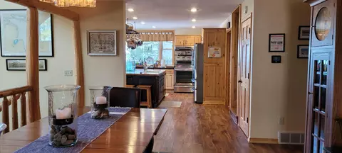 Entry Way - 14711 Hemlock Ln, Ocqueoc, MI 49759 photo 2 of 8