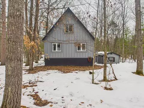 Exterior - 11768 Fascination Dr, Frederic, MI 49733 photo 2 of 6
