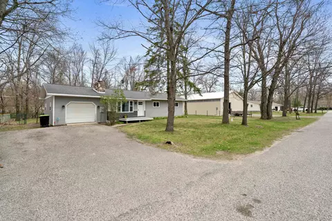 6830 Elmwood, Indian River, MI 49749