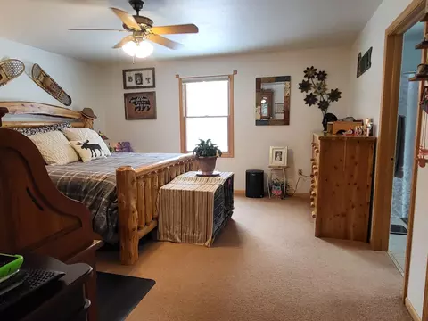 Bedroom - 1337 Eagle Point Rd, Grayling, MI 49738 photo 1 of 9