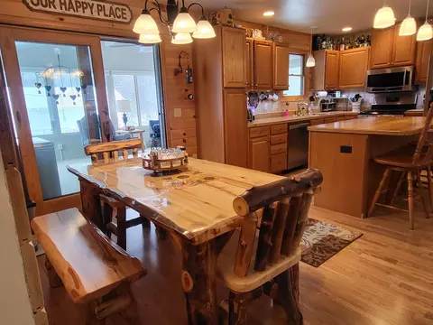 Dining - 1337 Eagle Point Rd, Grayling, MI 49738 photo 2 of 2