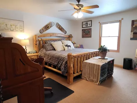 Bedroom - 1337 Eagle Point Rd, Grayling, MI 49738 photo 2 of 9