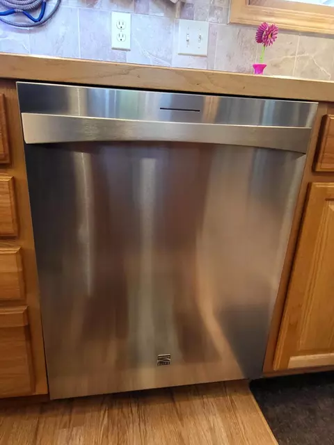 Kitchen - 1337 Eagle Point Rd, Grayling, MI 49738 photo 5 of 6